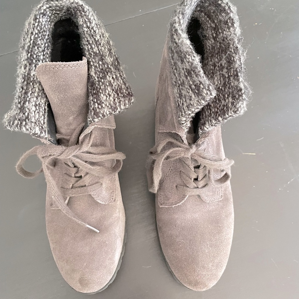 Lucky Brand Size 8 Gray Booties